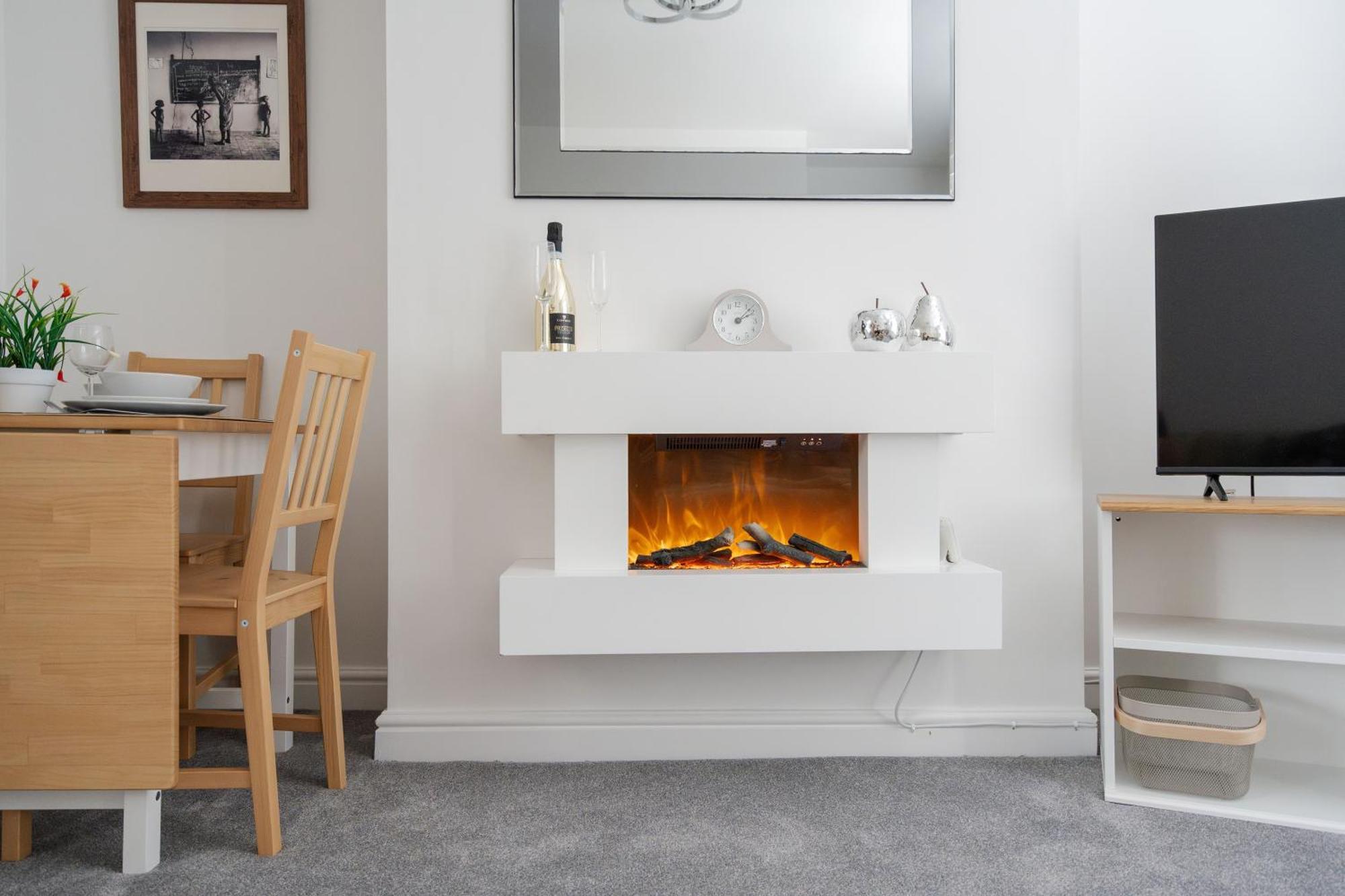 Buxton Apartment - 1 Bed, Free Parking, Wi-Fi Hazel Grove Buitenkant foto