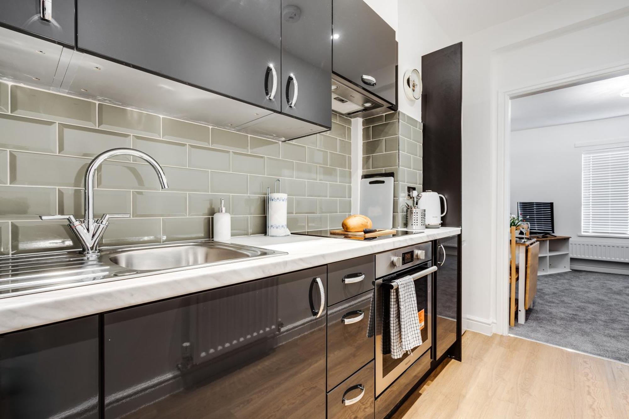 Buxton Apartment - 1 Bed, Free Parking, Wi-Fi Hazel Grove Buitenkant foto