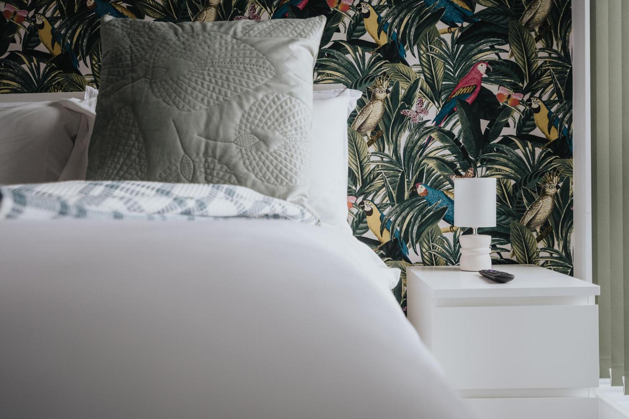 Buxton Apartment - 1 Bed, Free Parking, Wi-Fi Hazel Grove Buitenkant foto